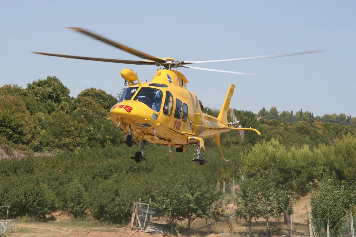 Bimba cade dalle scale: paura a Sirolo