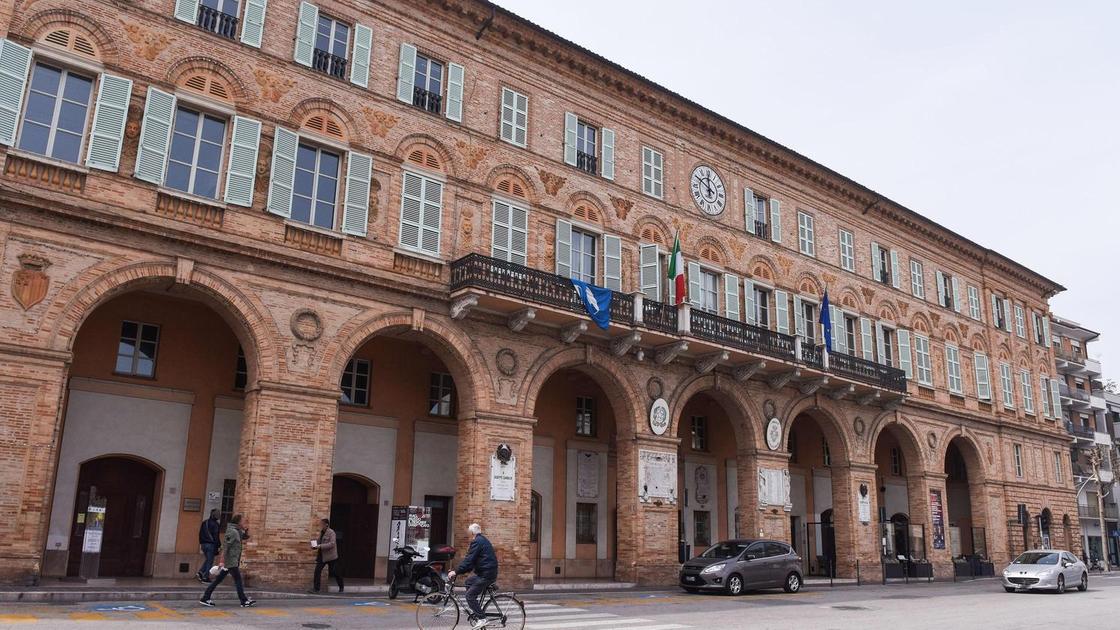 Locali alle associazioni, il caso in consiglio