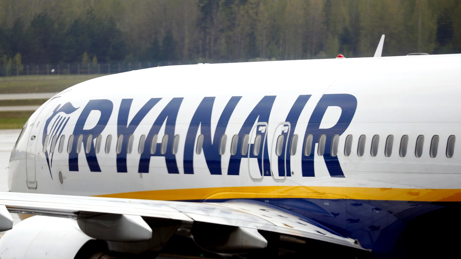 Ryanair punta ad aprire nuove basi in Italia, una di queste potrebbe essere ad Ancona