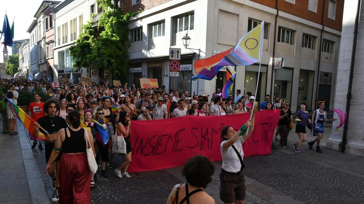 Torna il ’Forlì Pride’. Una sfilata arcobaleno tra diritti e polemiche