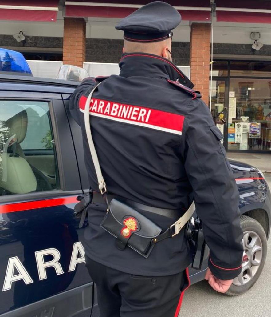 San Martino in Rio, video al padre con le botte al figlio