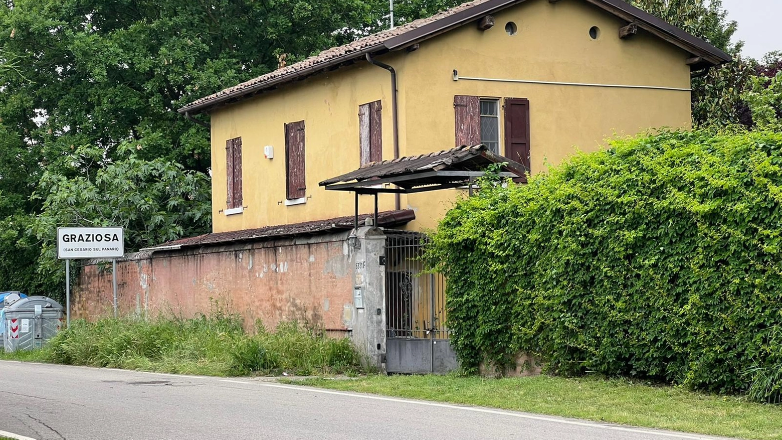 Scoppia la caldaia in casa: "Investiti da una nube di fuoco". Tre ustionati: 27enne grave