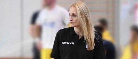 Zorica Jovovic, ex giocatrice di successo, si unisce allo staff tecnico dell'Handball Estense, portando esperienza e determinazione per raggiungere obiettivi ambiziosi con la squadra.