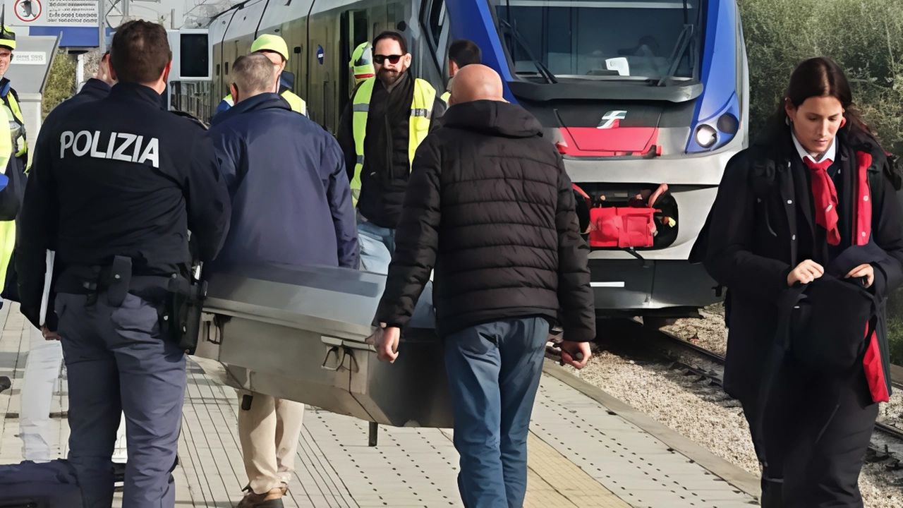 Investito dal treno: vittima identificata. Da chiarire le cause dell’incidente