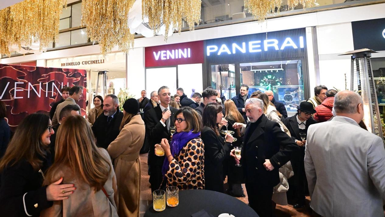 L'inagurazione di 'Venini e Rocca' in Galleria Cavour