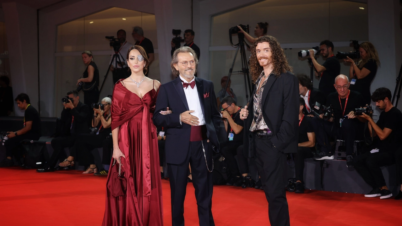 Ha ricevuto dalle mani del regista Carlo Tedeschi il “Premio Diva e Donna 2024 - Humanitarian Award” all’evento ideato ed organizzato da Tiziana Rocca a margine della 81esima Mostra internazionale d’arte cinematografica