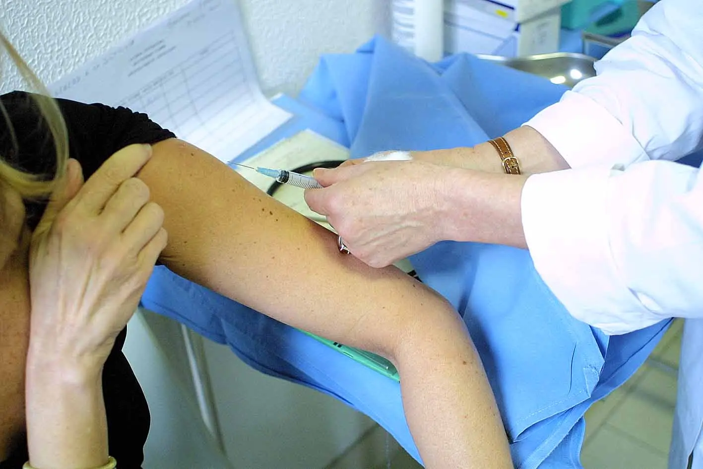 Falsi vaccini, Passarini condannato. Deve risarcire 8500 euro per danni alla sanità